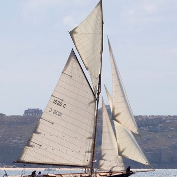 Pen Duick, premier bateau d'Éric Tabarly.